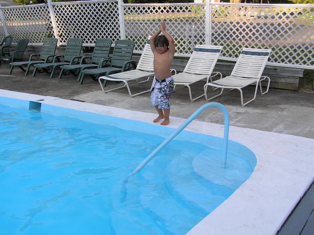 Holderness White Oak Motel & Cottages מראה חיצוני תמונה